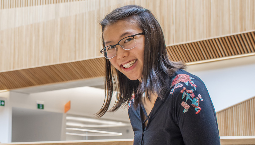Photograph of Iris Ngo.