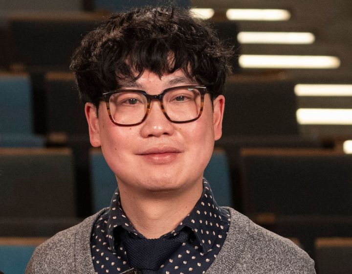 background image: Raphael Leung