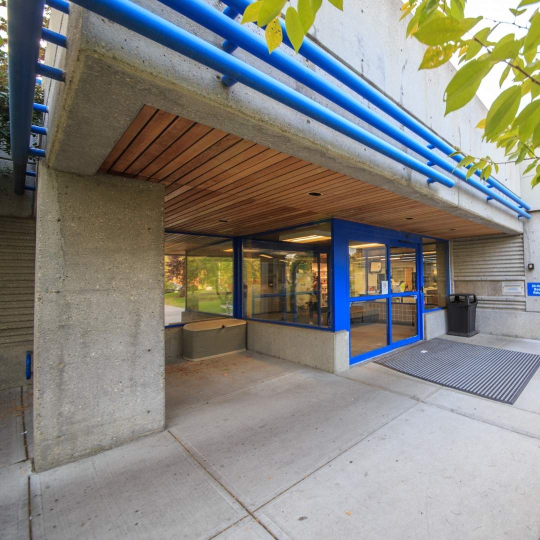 Giuffre Family Library Exterior